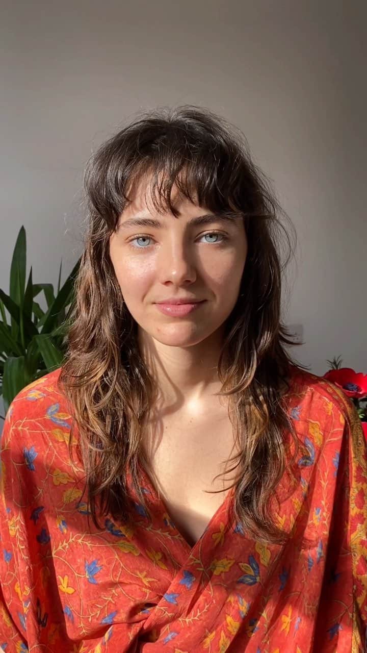 Amelia Zadroのインスタグラム：「My retreat with @clariness.co has just launched 🎉 Head to the link in my bio to find out more and apply!」