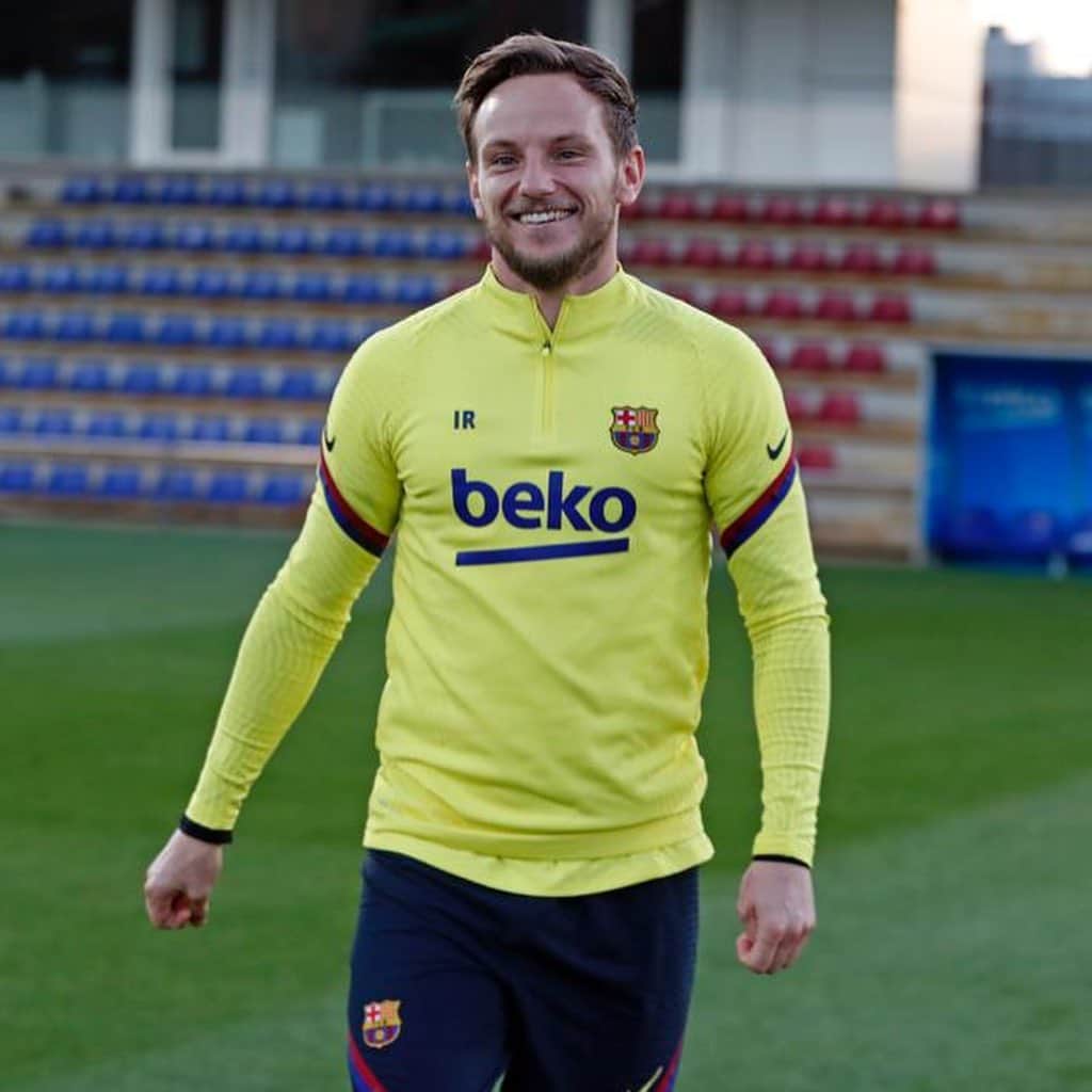 のインスタグラム：「Back to work.💪⚽️」