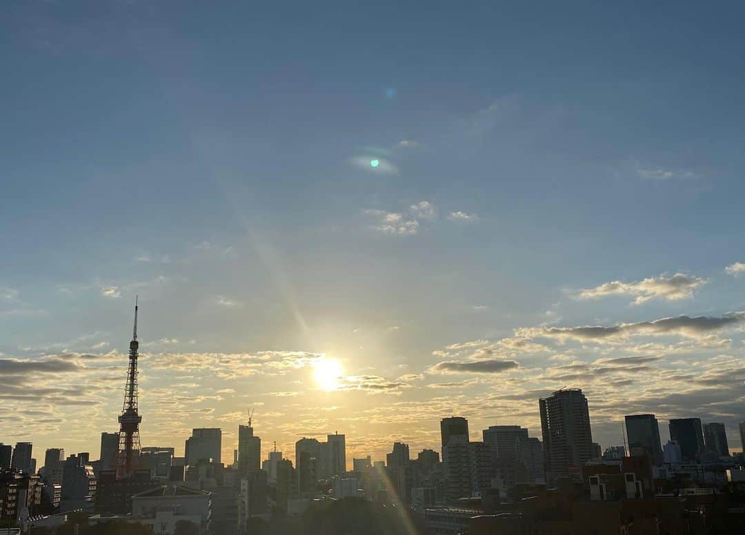 テレ朝newsさんのインスタグラム写真 - (テレ朝newsInstagram)「きょうは北陸と北日本で雲が多く、所々で雪が降りそうです。東日本の太平洋側と西日本は晴れて空気が乾燥します。朝は全国的に寒くなります。西日本は今シーズン一番の冷え込みの所もありそうです。#テレビ朝日#テレ朝#テレ朝news#ニュース#六本木#japan#tokyo#roppongi#tvasahi#news#follow#フォロー#写真#テレビ局#動画ニュース#天気#天気予報#いまそら#晴れ」2月19日 7時09分 - tv_asahi_news