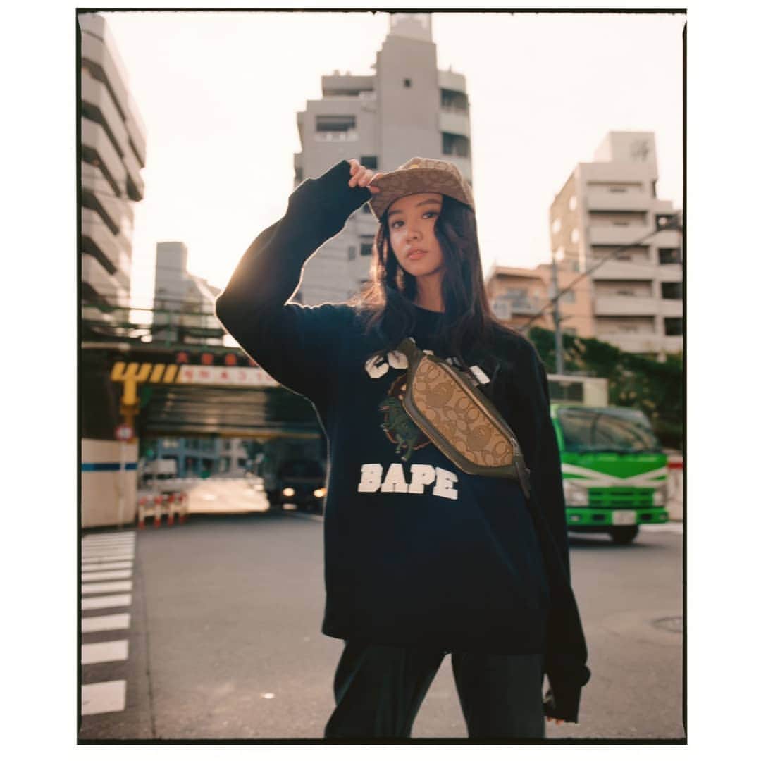 kokiさんのインスタグラム写真 - (kokiInstagram)「I am so honored to be able to take part in this fabulous collaboration! BAPE X COACH  Shot by @quillemons  Makeup by : @yusukesaek Hair by : @___cutters___  SPECIAL LIMITED EDITION !!! Feb 22nd on sale at Coach Omotesando / Isetan Men's Shinjuku  @coach  @isetanmens_creators #bapexcoach  #CoachNY」2月19日 7時18分 - koki