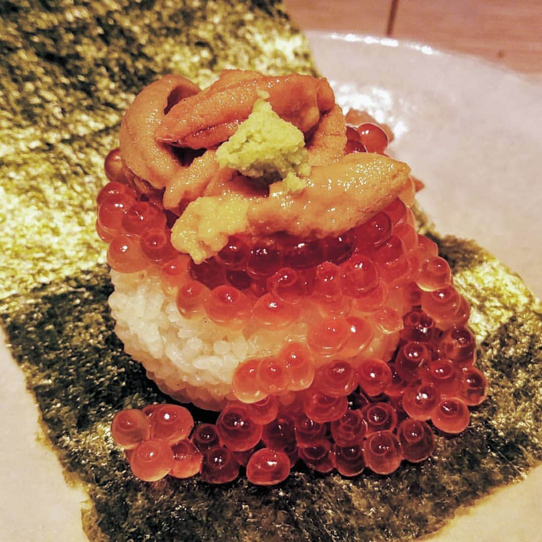 小高亮さんのインスタグラム写真 - (小高亮Instagram)「「こぼれいくらうにぎり」うお輝@神楽坂  素敵な食べ物。  #神楽坂グルメ #うお輝」2月19日 10時23分 - odaka_p