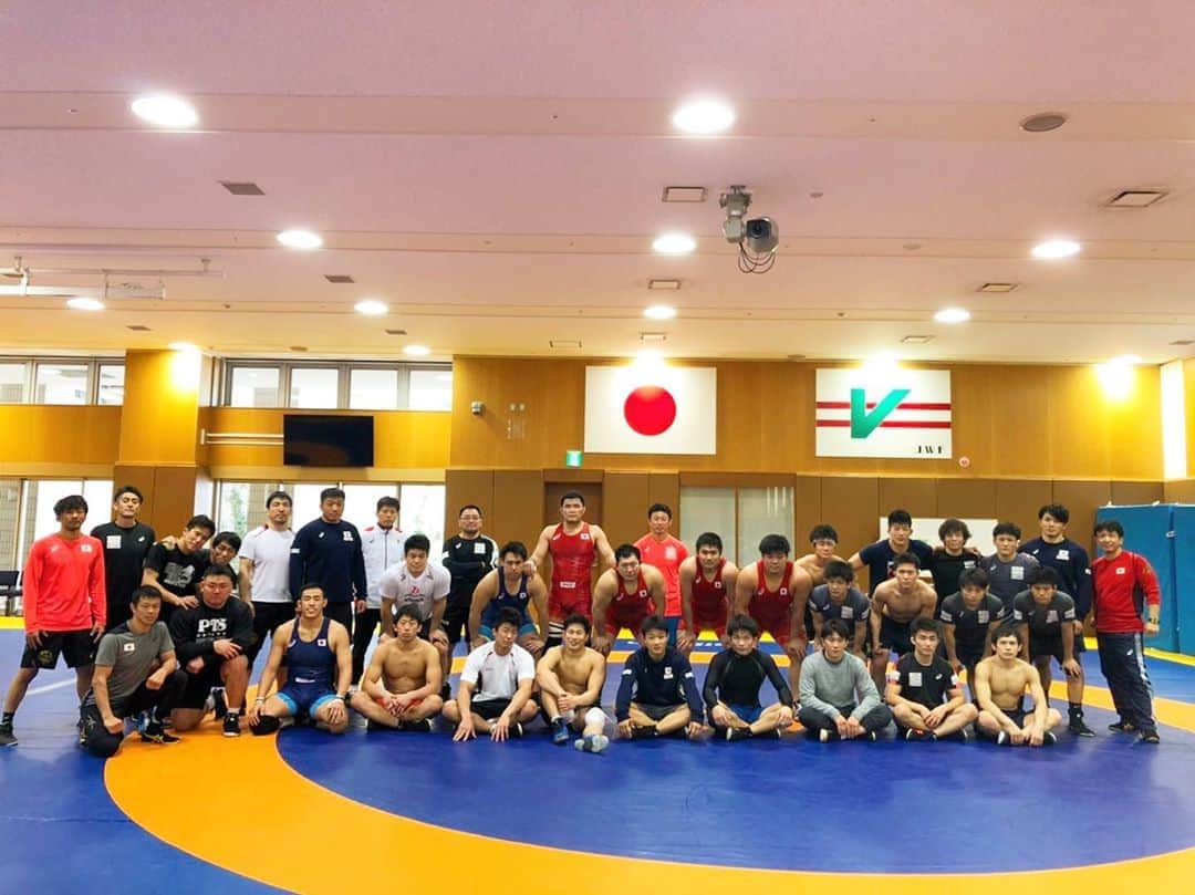 乙黒拓斗のインスタグラム：「2020.2.18  #レスリング #nationalteam」