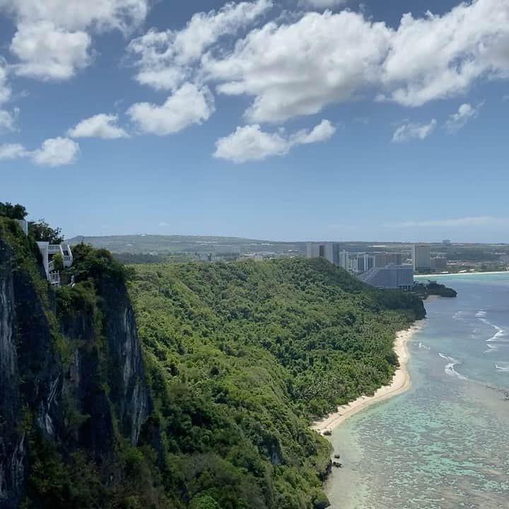 MAYUMIのインスタグラム：「#sea #guam #twoloverspoint 🌊🏖」