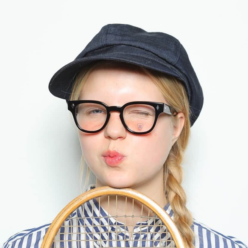 CLUÉLmagazineさんのインスタグラム写真 - (CLUÉLmagazineInstagram)「CLUEL VOL.58 3月号 ・ GLASSESE FOR GOOD LADY 「グッドレディのお洒落は、顔まわりで決まる！」 ・ お洒落なあの子は、メガネや帽子、アクセサリーの使い方がお上手。 顔まわりのお洒落なコツをつかんで、新生活を楽しんで！ ・ 詳しくは、最新号CLUEL 3月号をCHECK！！！ ・ #cluel #cluelhomme #クルーエル #クルーエルオム #cluelmagazine #ファッション雑誌 #magazine #fashion #ファッション  #グッドガール #メガネ #glasses」2月19日 21時04分 - cluelmagazine