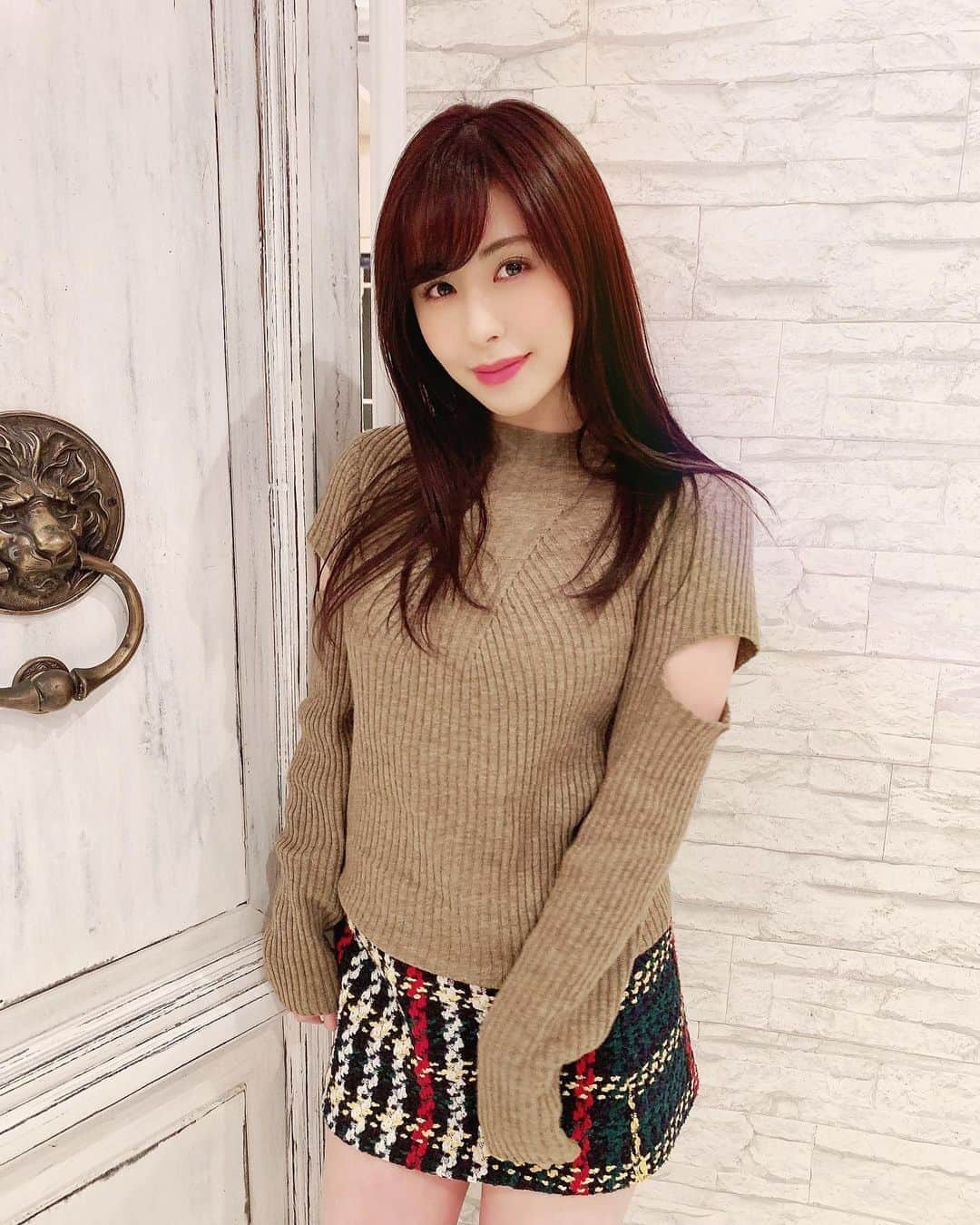 宮下舞花さんのインスタグラム写真 - (宮下舞花Instagram)「髪切って雰囲気変わった？かもしれぬ。」2月19日 21時18分 - maikamaimaika