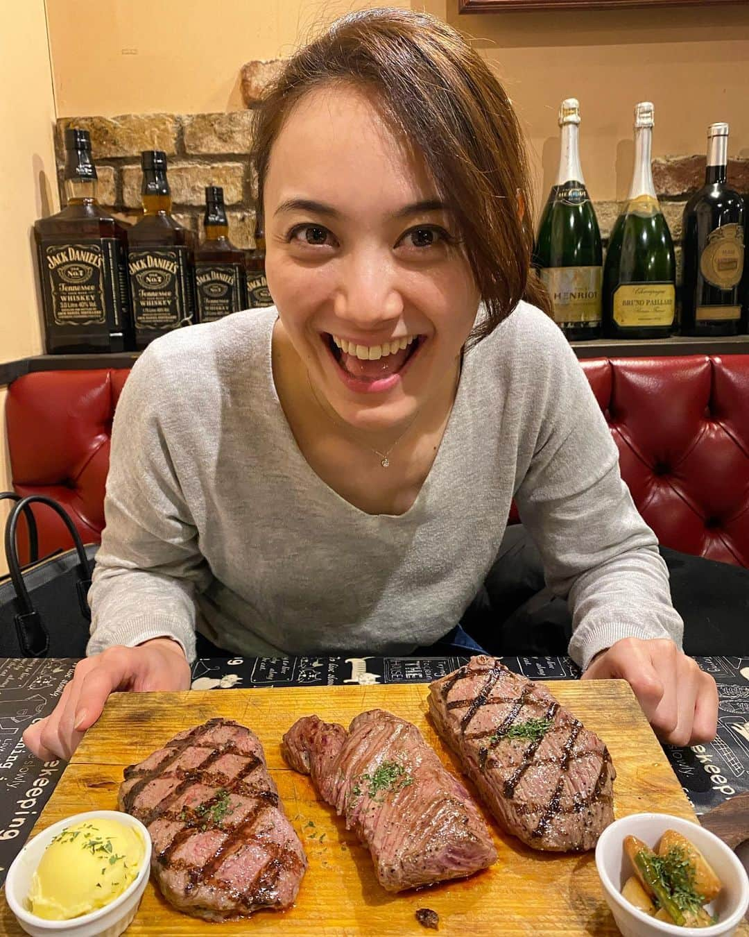 富永沙織さんのインスタグラム写真 - (富永沙織Instagram)「これから頑張りたいとき、大好きなお肉🤩✨ 新しいことをしていきたい😃⭐️ 楽しいアイデア募集中です😆🍀✨ ・ #お肉大好き  #育ち盛り  #楽しい  #アイデア  #ステーキ  #stake  #stakehouse  #肉  #肉スタグラム  #おなかいっぱい  #みんな  #元気玉  #がんばる  #パワー」2月19日 22時02分 - saori_tominaga