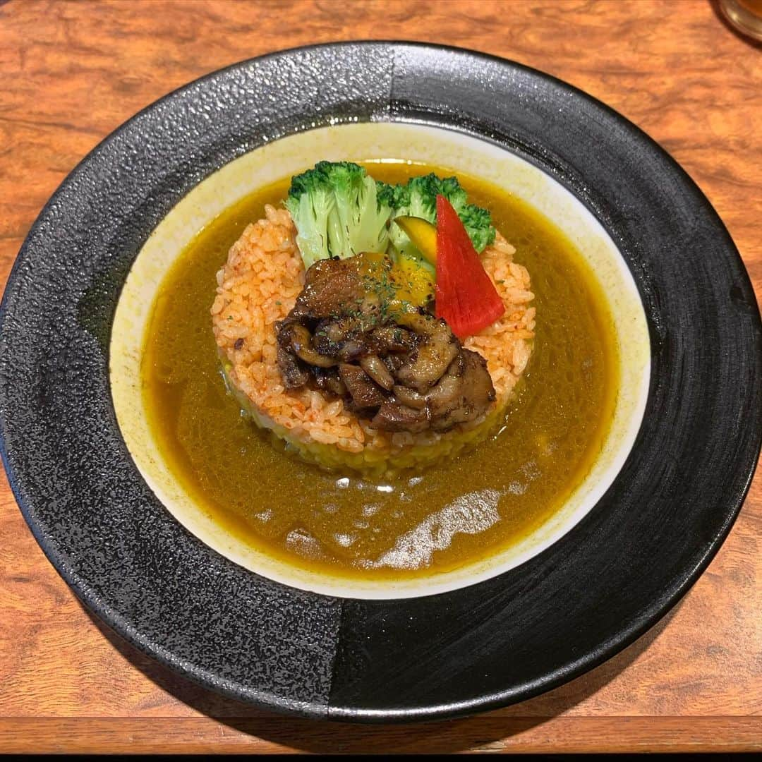 くろさんのインスタグラム写真 - (くろInstagram)「プレーンカレー🍛800円 #ミシュランガイド東京2019 #ビブグルマン #2年連続ビブグルマン #プレーンカレー #幸正 #幸正カレー #牛テールベースの米風カレー #カレーランチ #新橋ランチ」2月19日 13時09分 - m6bmw