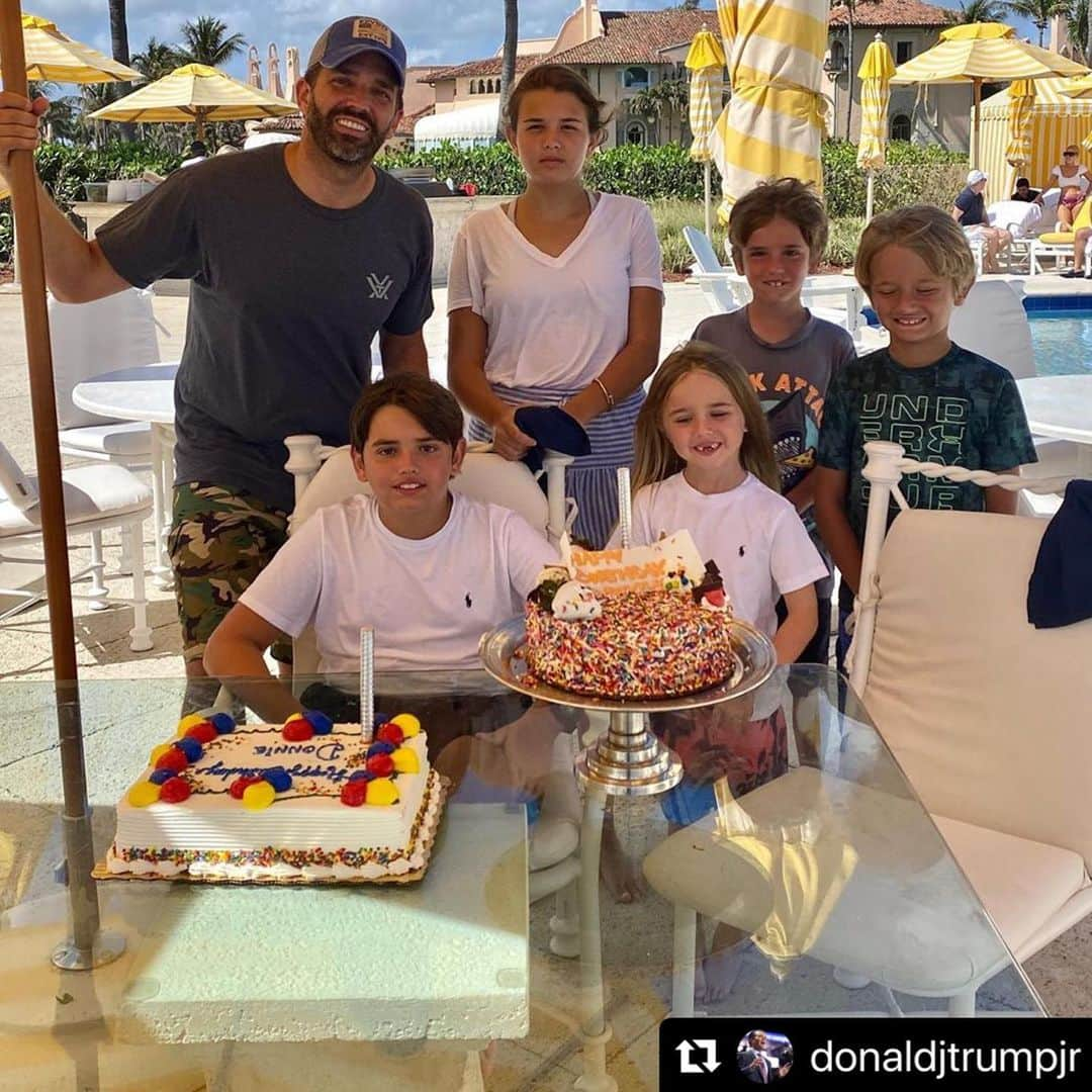 ドナルド・トランプさんのインスタグラム写真 - (ドナルド・トランプInstagram)「HAPPY BIRTHDAY DONNIE!  #Repost @donaldjtrumpjr with @make_repost ・・・ Happy birthday to my biggest boy Donnie. I love you buddy and am very proud of the man you’re becoming. Happy 11th birthday D3. #happybirthday #hbd #birthday」2月19日 14時02分 - realdonaldtrump