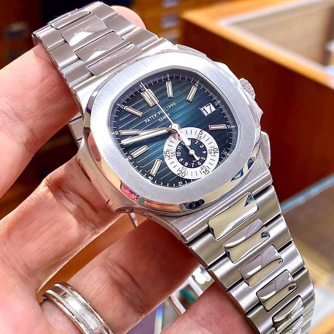 Daily Watchさんのインスタグラム写真 - (Daily WatchInstagram)「My personal favorite from Patek Philippe. The Nautilus 5980/1A in stainless steel 👌🏼 Photo by @shai_diamondseast」2月19日 14時27分 - dailywatch