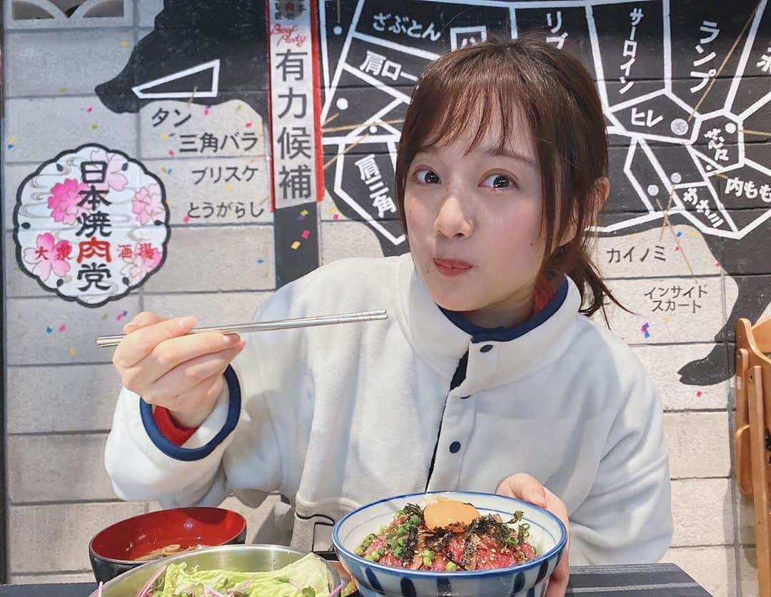 熊江琉唯さんのインスタグラム写真 - (熊江琉唯Instagram)「ランニングの後は肉で栄養補給🥩🤤💓 ．  美味しさに悶える熊江の4コマをご査収ください🙋‍♀️ ．  #ランチ　#外食日記 #浅草橋ランチ #浅草橋グルメ #日本焼肉党　#lunch #焼肉ランチ #おいしいもの大好き #」2月19日 17時42分 - ruikumae