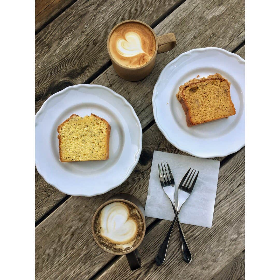 新井乃亜さんのインスタグラム写真 - (新井乃亜Instagram)「☕️ ゆりちゃんとおしゃんカフェ☺️✨ 約束のネバーランドを勧められて その日1日で全部見た。🙂🙂🙂 怖かったけど面白かった😛  #gardenhousecrafts  #다이칸야마 #다이칸야마카페 #다이칸야마맛집  #도쿄카페 #도쿄카페투어 #도쿄맛집  #代官山カフェ #代官山ランチ」2月19日 18時06分 - noa__arai