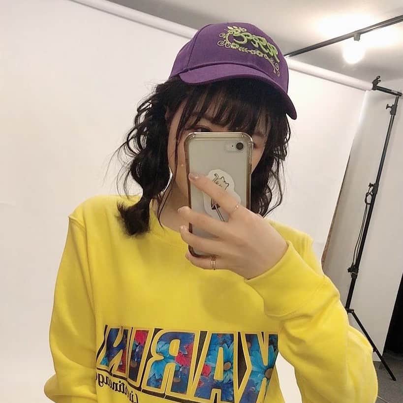 高橋花林さんのインスタグラム写真 - (高橋花林Instagram)「@livertine_age さんとのコラボアイテム第2弾の受注締め切りが迫ってきました！ 【 2月19日23時59分 】まで！！ のこり約6時間ですね……！ この機会にお見逃しなく✨  アイテムはトレーナー2種類とキャップです！ 各5色ずつ！ 是非チェックしてね〜！！ https://livertineage.jp/SHOP/189784/214031/list.html」2月19日 18時07分 - karingaoqiao