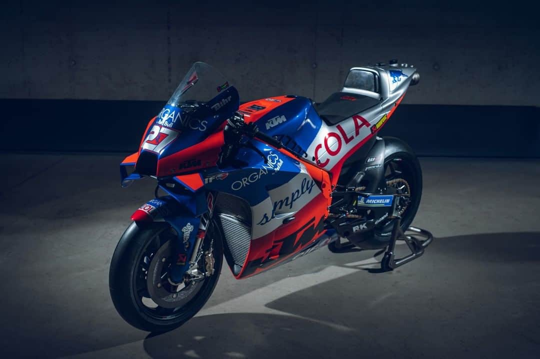 MotoGPさんのインスタグラム写真 - (MotoGPInstagram)「Check out the new colours for @redbullktmtech3 in 2020! 🤩 This is the machine @migueloliveira44 and @ikerlecuona_27 will aim to challenge towards the front on this year! 👊 #MO88 #IK27 #MotoGP #Motorsport #Motorcycle #Racing」2月19日 19時01分 - motogp