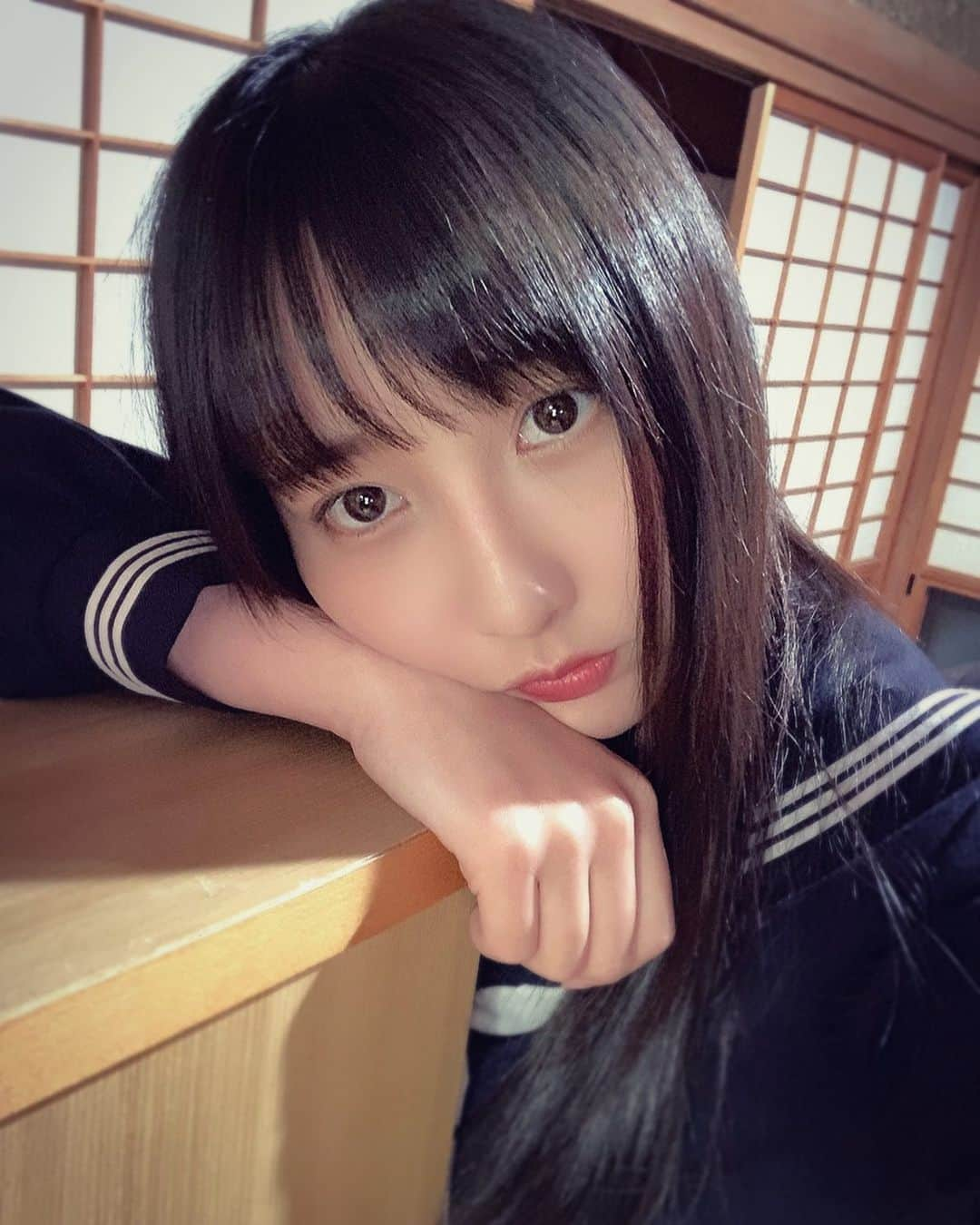 にかもきゅさんのインスタグラム写真 - (にかもきゅInstagram)「#セーラー服 #黒髪ロング」2月19日 19時09分 - nica_moq