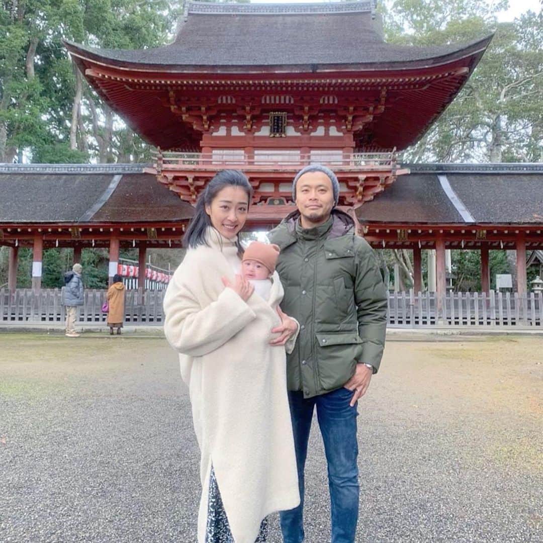KATOJI（カトージ）さんのインスタグラム写真 - (KATOJI（カトージ）Instagram)「📸フォトコンテストの当選者様が決まりました！📸 . 1月に開催された「お正月」をテーマにした フォトコンテストのご当選者様が決定しました！ . 第6回nunaフォトコンテストの最優秀賞は、、、 @kitaharaai さんです🎉🎉 . 年賀状や、お年玉、初詣等... 様々なお正月らしい素敵なお写真を投稿してくださいました⭐️ . @kitaharaai さんには ベビーキャリア【CUDL(カドル)】をプレゼント致します🎁 【CUDL】と一緒に、楽しい思い出をたくさん作って頂けたらと思います◎ . また皆さまのお正月の楽しい思い出を見ることができ、 私たちもとってもしあわせな気持ちになりました🌷 ご応募していただいた皆様、ありがとうございました♪ . さらに現在、第7回フォトコンテストを開催中です＊ テーマは『バレンタイン』！！！ . 今回の賞品は、アメリカでも人気のベビーブランドnuna(ヌナ)の 優しい横ゆれバウンサー【leaf grow(リーフグロウ)】です💫 . 引き続き、皆様のご応募を心よりお待ちしております☆ ☞2月のフォトコンテストの詳細は4枚目以降をチェック」2月19日 19時12分 - katoji_official