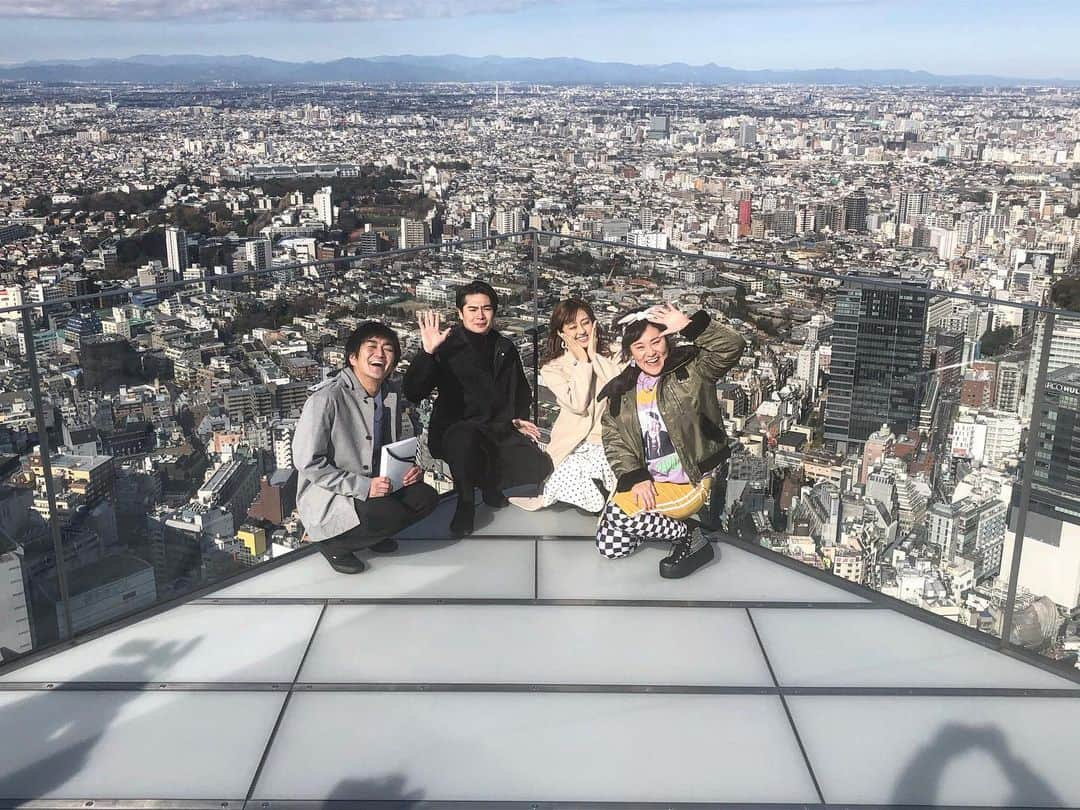 菊地亜美さんのインスタグラム写真 - (菊地亜美Instagram)「旅行客みたいな北海道出身の4人。 楽しそうだね〜👨‍🦳 #なにげに北海道で5年番組やってるよ #メイドインホッカイドウ」2月19日 19時28分 - amikikuchi0905