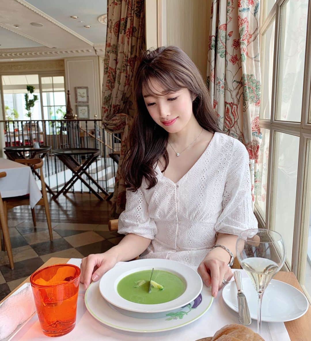 越馬千春のグルメインスタ