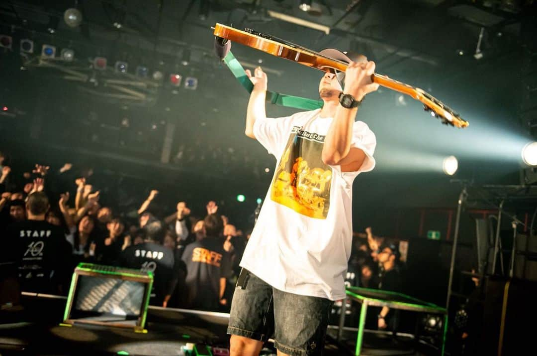 RYU-TAさんのインスタグラム写真 - (RYU-TAInstagram)「『Live House R.A.D 10th Anniversary Special Final』 BACKLIFT,ENTH,04 Limited Sazabys 📸 @takeshiyao  栄 R.A.D 10周年おめでとうございます。俺はRAD立ち上がりからのスタッフだったので感慨深い思いがあります。綿さんと長尾くんも長い付き合い。 ライブも打ち上げも楽しかった☺️」2月19日 20時26分 - ogaryu69