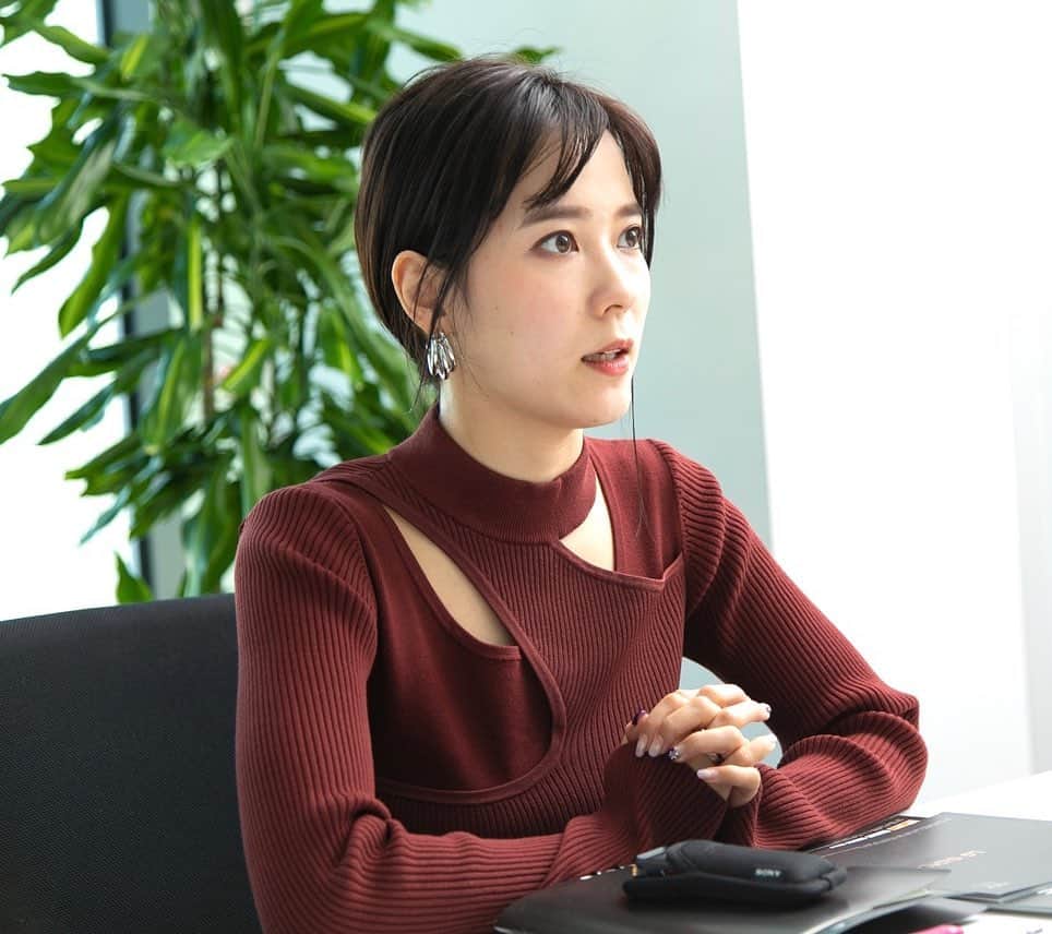 奈津子さんのインスタグラム写真 - (奈津子Instagram)「やれるとこまでやってみようと思う今日この頃😊💖💖 ・ ・ #家電女優 #奈津子　#取材中　#横顔」2月19日 20時36分 - natsuko_kaden