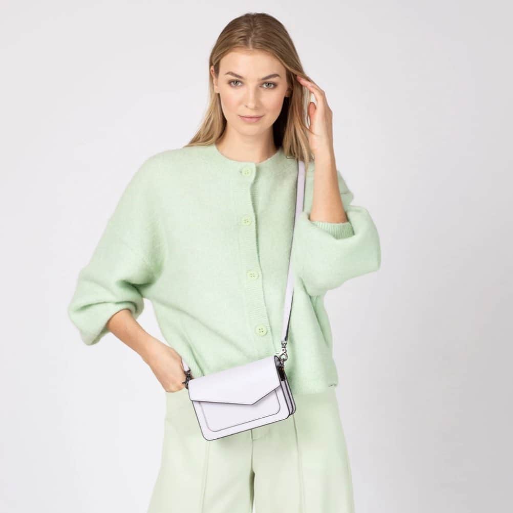 ボトキエのインスタグラム：「Minty fresh 🌱 #botkier #newarrivals」