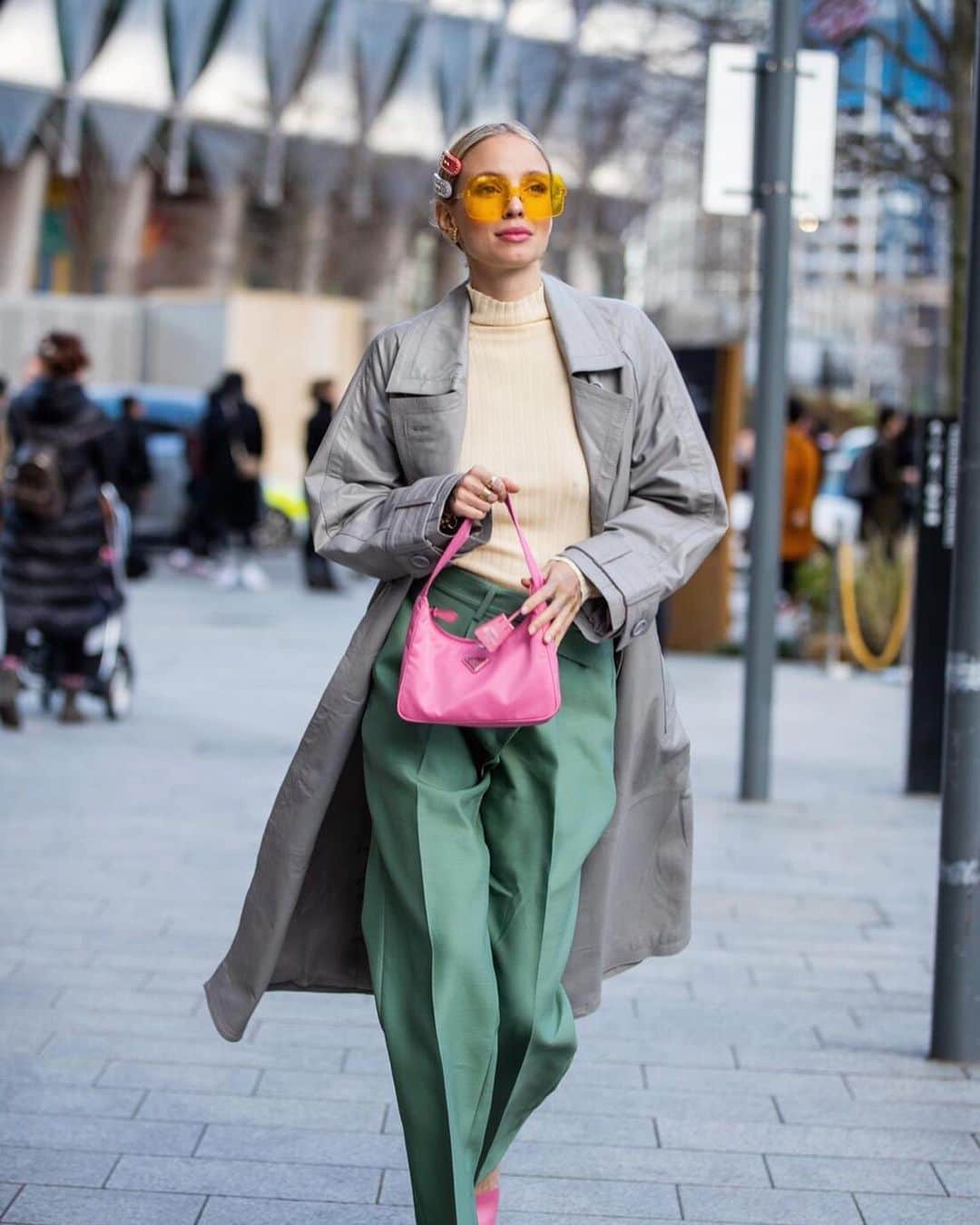 レオニー・ハンネさんのインスタグラム写真 - (レオニー・ハンネInstagram)「Some more looks from #lfw - what’s your fav? 💕 Anzeige/Tags @thestyleograph #lfw #london」2月19日 22時47分 - leoniehanne