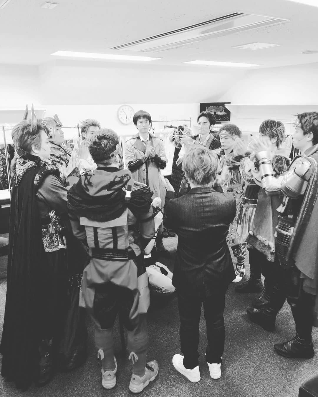 小澤雄太さんのインスタグラム写真 - (小澤雄太Instagram)「勇者のために鐘はなる  皆様。 本当にありがとうございました✨」2月19日 23時44分 - yuta_ozawa_official