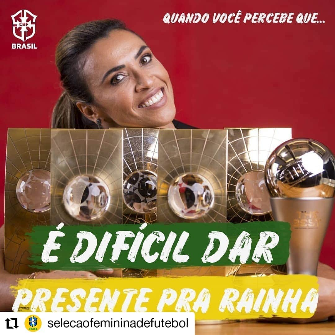 サッカー ブラジル代表チームさんのインスタグラム写真 - (サッカー ブラジル代表チームInstagram)「#Repost @selecaofemininadefutebol • • • • • • Hoje no Brasil é decretado dia da RAINHA! 👑 ⠀ Nossa rainha do futebol completa hoje 34 anos e pintou a dúvida aqui... Como presentear quem já ganhou tanta coisa? Ela tem até item repetido... 😂 #DiadaRainha」2月19日 23時45分 - cbf_futebol