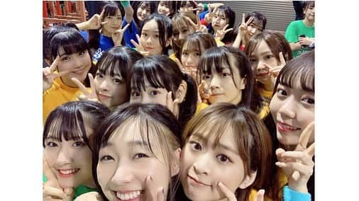 須田亜香里さんのインスタグラム写真 - (須田亜香里Instagram)「今Twitterで話題の動画🙊❤️ . . 2月15日 #ske48エコパコンサート2020 #キスだって左利き #キス練習動画 #大場美奈 #背伸びキス #実は私も背伸び #演出 #須田亜香里 #感謝して #でも自分がいちばん照れてる #笑 #9枚目と10枚目は #寸劇 #おばあちゃん役 . . 次のコンサートは 2月23日 宮崎ツアー 2月24日 大分ツアー 3月15日 横浜アリーナ チケットまだ買えます🥳 . . 2月20日(木) メ〜テレ  6:00〜 #ドデスカ 生放送 よろしくね！」2月20日 0時14分 - akarisuda