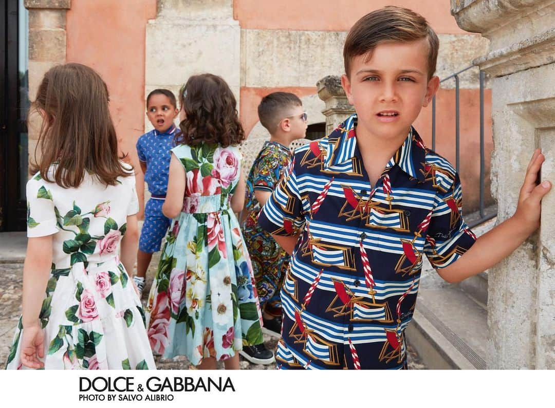 ドルチェ&ガッバーナさんのインスタグラム写真 - (ドルチェ&ガッバーナInstagram)「The new Dolce&Gabbana Spring Summer 2020 Children’s Advertising Campaign shot by Salvo Alibrio. #DolceGabbana #DGCampaign #DGSS20 #DGBambino #DGEyewear」2月20日 1時00分 - dolcegabbana