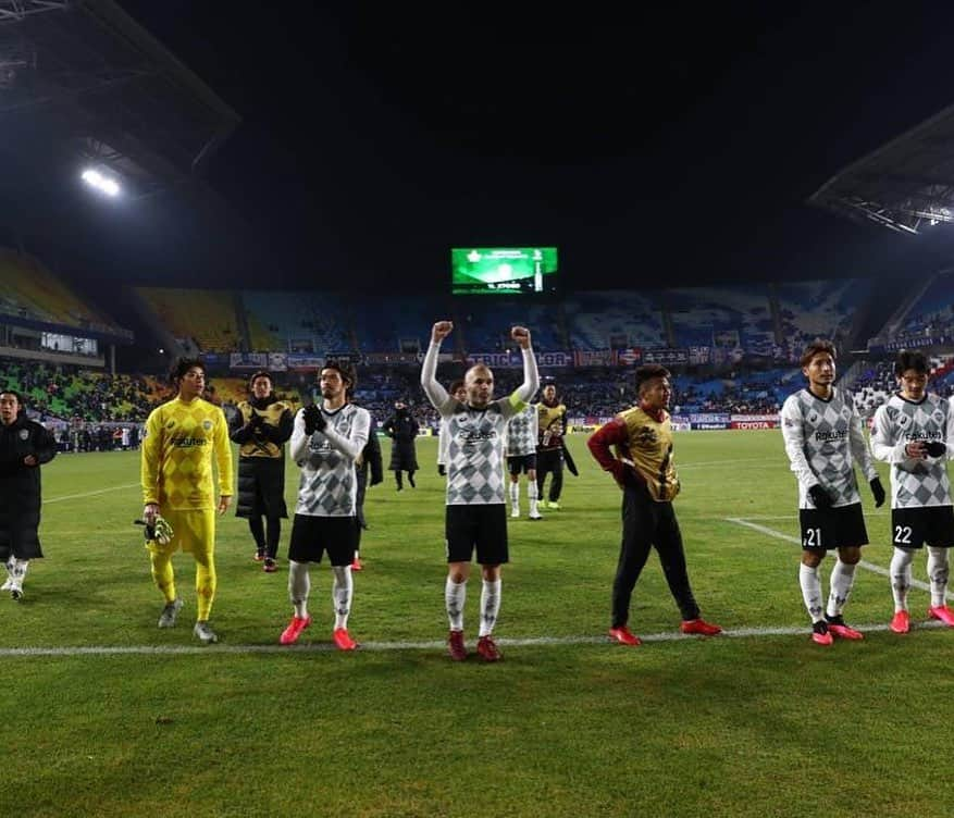 アンドレス・イニエスタさんのインスタグラム写真 - (アンドレス・イニエスタInstagram)「Gran victoria. Muy buen trabajo, EQUIPO!! 💪🏻💪🏻Vamos @visselkobe! #afcchampionsleague」2月20日 1時04分 - andresiniesta8