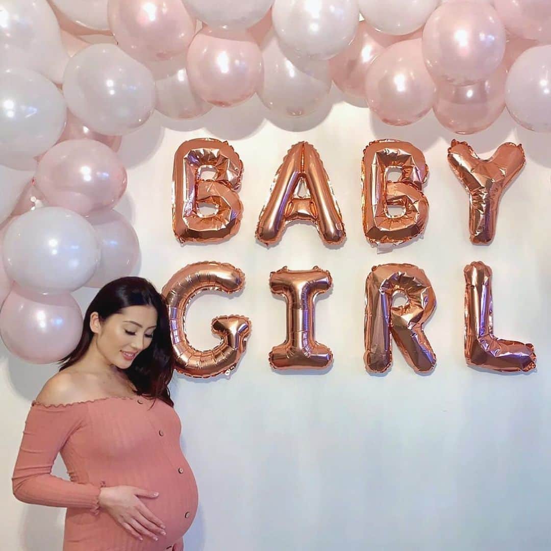 MayaTのインスタグラム：「Baby shower when I was #36weekspregnant with my amazing friends❤️ Thank you for spoiling my baby girl!!🥰 #babyshower #pregnant #momlife #newmom #maternity」