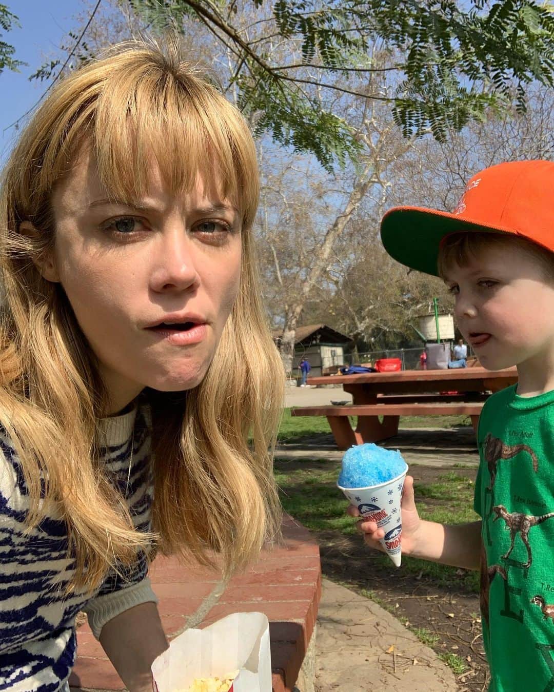 クレア・コフィーのインスタグラム：「fully embracing that sno-cone in february life」