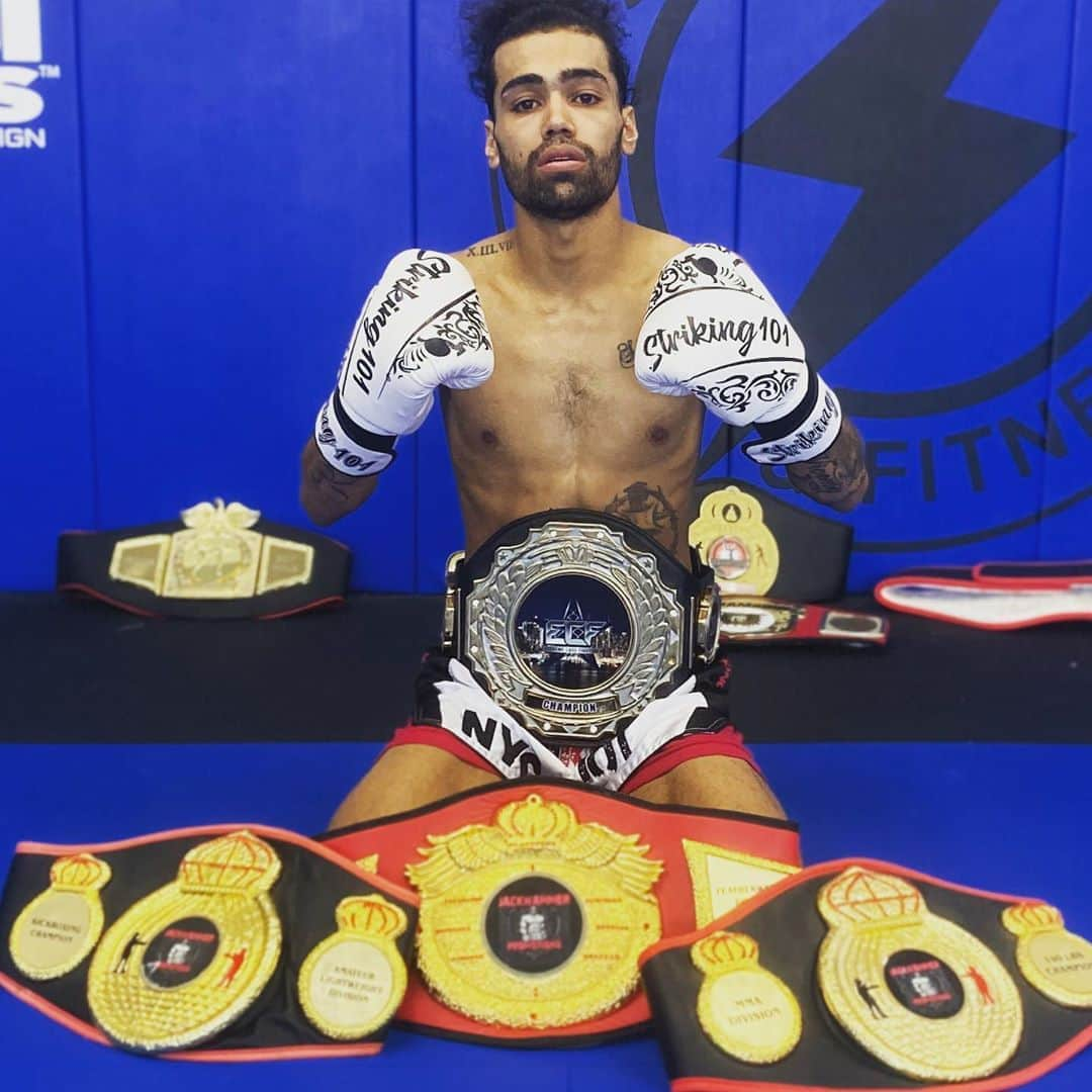 ジョンス さんのインスタグラム写真 - (ジョンス Instagram)「2 years 4 titles 🦍  I will be fighting my first 5 round bout for the @fnfmt 135lb kickboxing title at the broad street ballroom in Manhattan streaming live on @ufcfightpass  I want to see all my family friends and teammates in that crowd. I need yo feel the energy people this is a big one. Tickets on sale now. DM ME TO RESERVE YOUR TICKET ASAP.  @fnfmt  @striking101 . . #champ#ufcfightpass#ufc#kickboxing#muaythai#boxing#mma#martialarts#champion#oneshot#oneshotortega#share#postoftheday#explorepage#rihanna#popsmoke#explore#exploremore」2月20日 4時50分 - iamoneshot