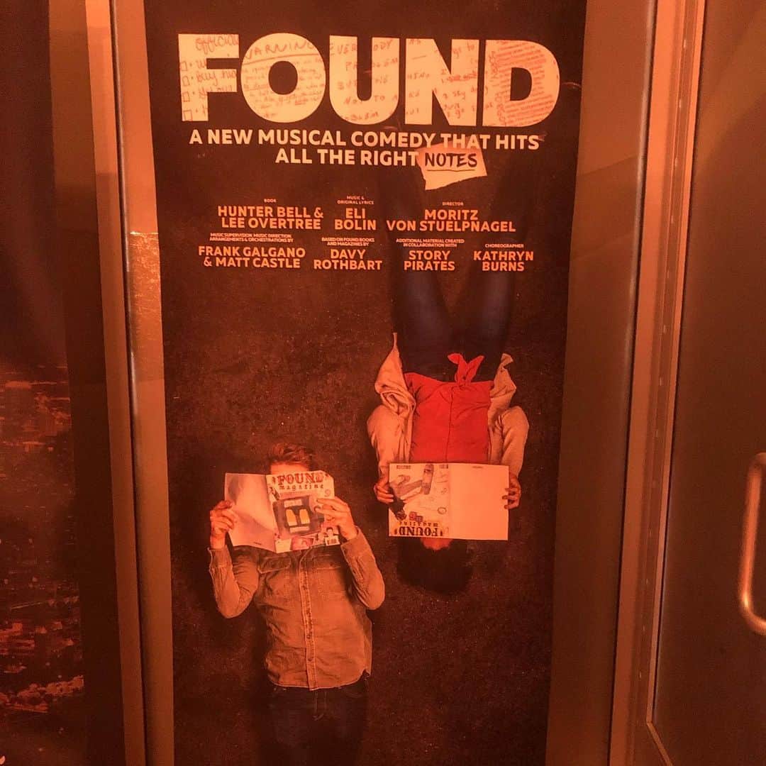 フィオナ・ドゥーリフさんのインスタグラム写真 - (フィオナ・ドゥーリフInstagram)「Davy and pretend Davy at the Los Angeles Theater Center’s new iteration of the musical FOUND! It’s a joyful and touching ride. Get thee to the theater. Opens tomorrow 👍」2月20日 5時05分 - fionadourif