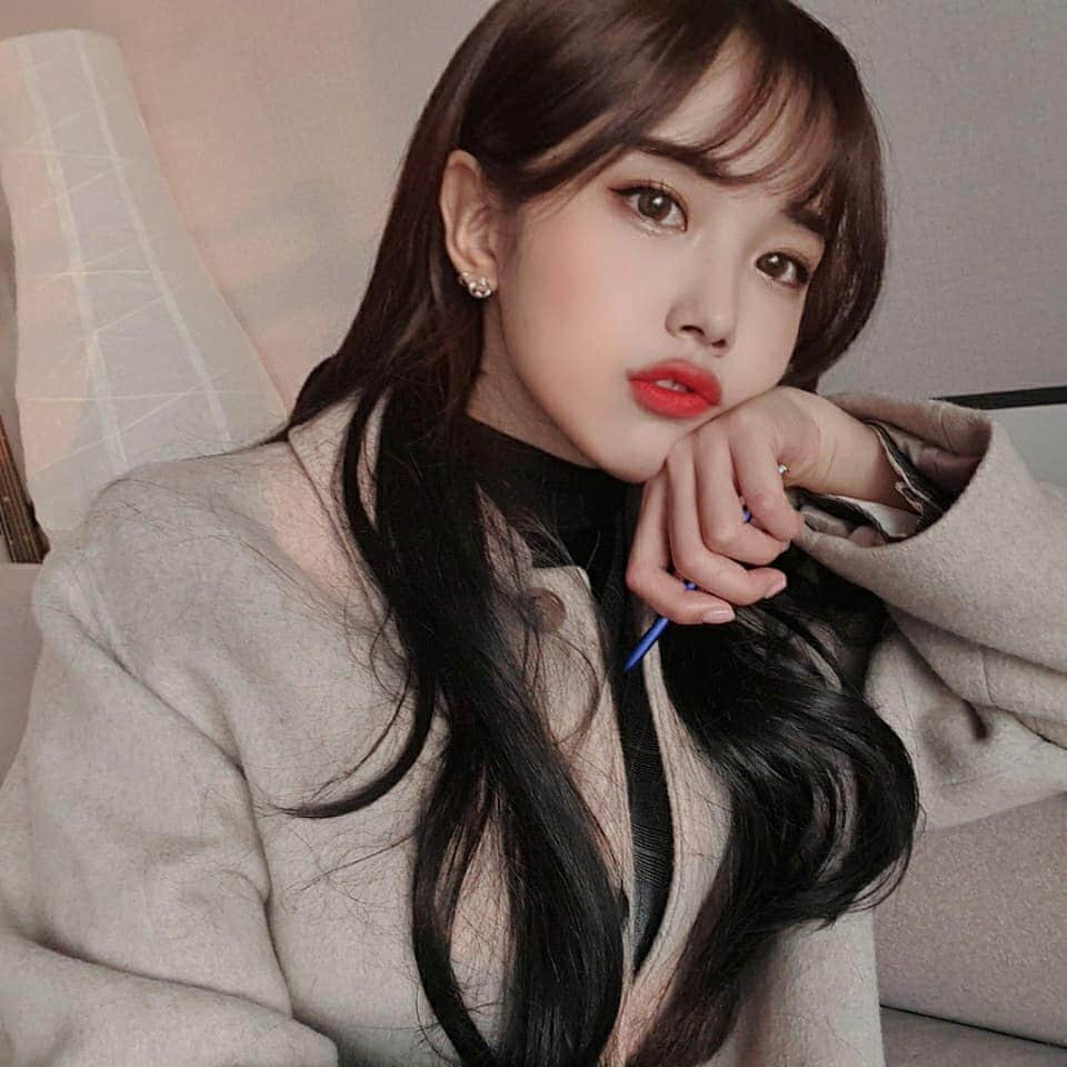 パク・ヘソンさんのインスタグラム写真 - (パク・ヘソンInstagram)「역시 긴머리지 🥰」2月20日 15時34分 - hyesunee