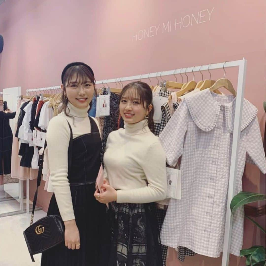 横島亜衿さんのインスタグラム写真 - (横島亜衿Instagram)「. @honeymihoney_official  の展示会へ♡ 新作も可愛すぎて沢山注文しました💐早く着たいなあ  #honeymihoney #ハニーミーハニー #springsummer #展示会」2月20日 15時57分 - _aeri_yokoshima