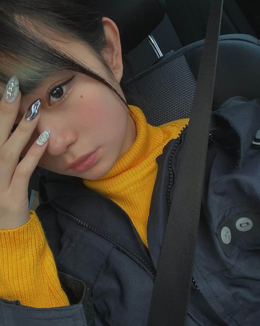 かれんのインスタグラム：「沢山やりたい事があり過ぎて頭がぐちゃぐちゃになる〜幸せ〜 ❤︎ みなさんは自分のやりたい事できてますか 1回きりしかない人生だよ〜 ❤︎ 順番でも同時進行でも兎に角全部やりきらなきゃ(´˘`＊)」