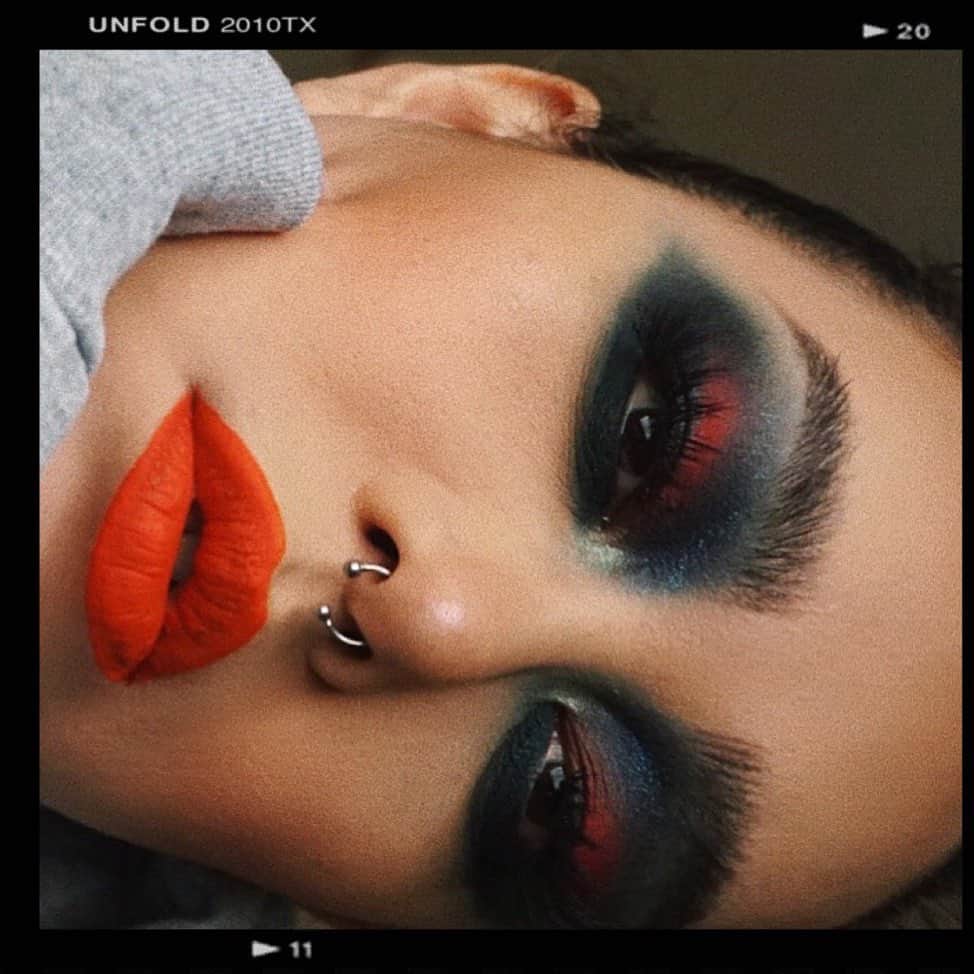 Sayaka Obaraのインスタグラム：「I loved this look🧡 @meltcosmetics #meltmuerte palette, #meltiluminación digital dust highlight, #melthoneythief blush & #meltmonarca  liquid set lipstick. @lindahallbergcosmetics #infinitypalette (brows & contour), #infinityfilter & #guiltymood crayon. . . #meltcosmetics #meltamoreterno #lindahallberg」