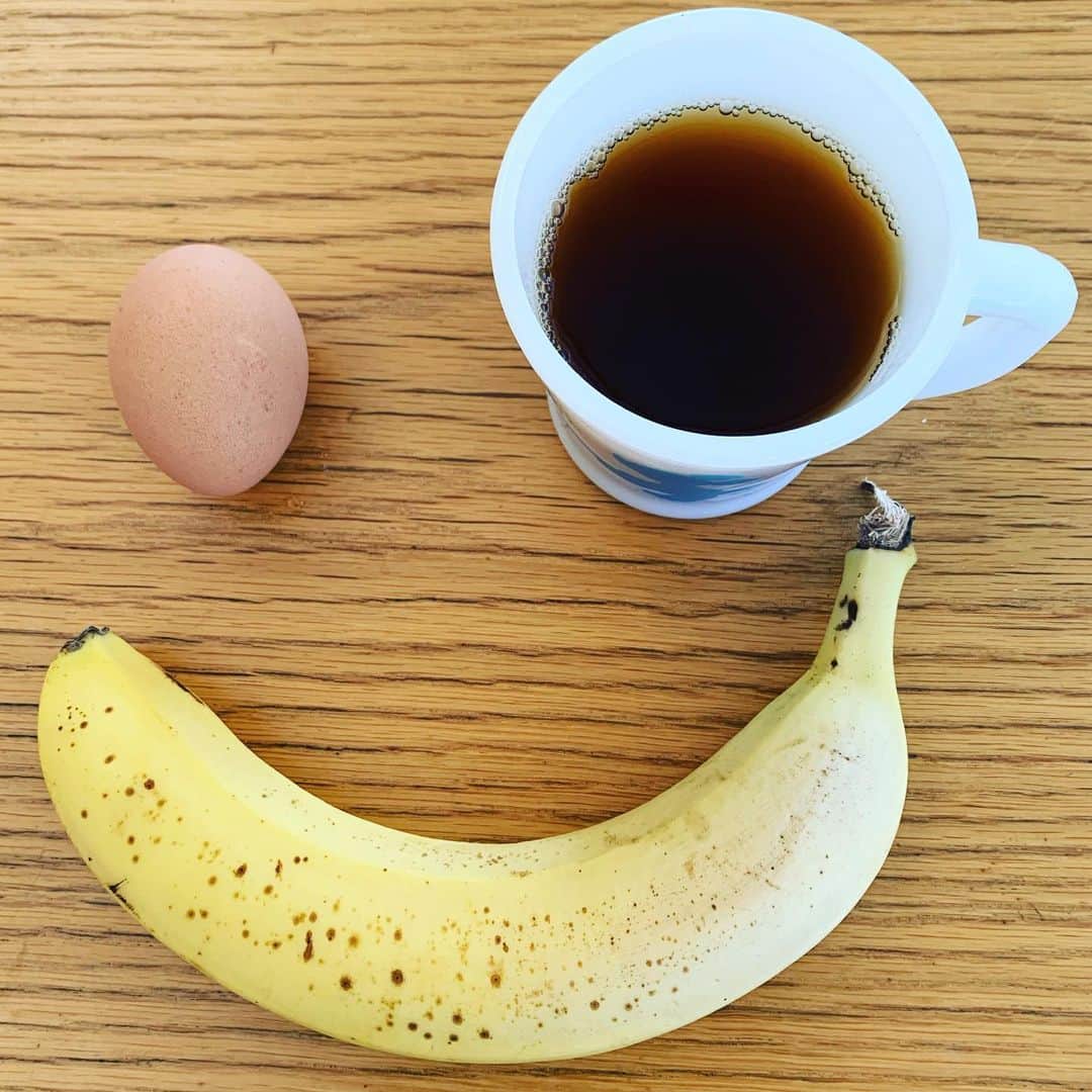 黒沢薫さんのインスタグラム写真 - (黒沢薫Instagram)「おはよう東京 #morning #breakfast #coffee #banana #egg #lovelife  #モーニングスマイル」2月20日 9時48分 - kaorukurosawa_lovelife