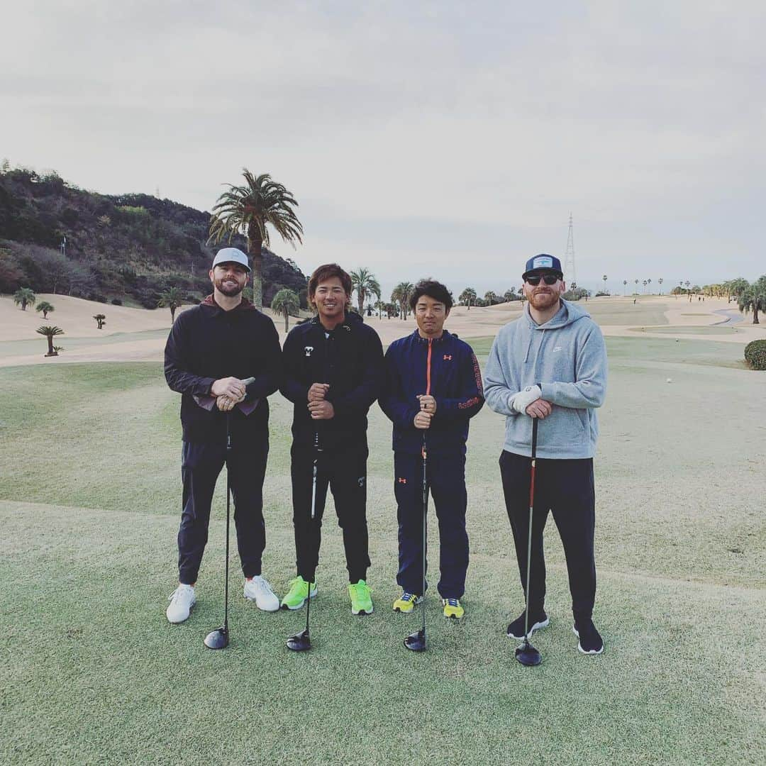 大瀧愛斗さんのインスタグラム写真 - (大瀧愛斗Instagram)「今日は休日！ 初めてのメンバーでゴルフ⛳️ #ゴルフ」2月20日 10時34分 - aito53