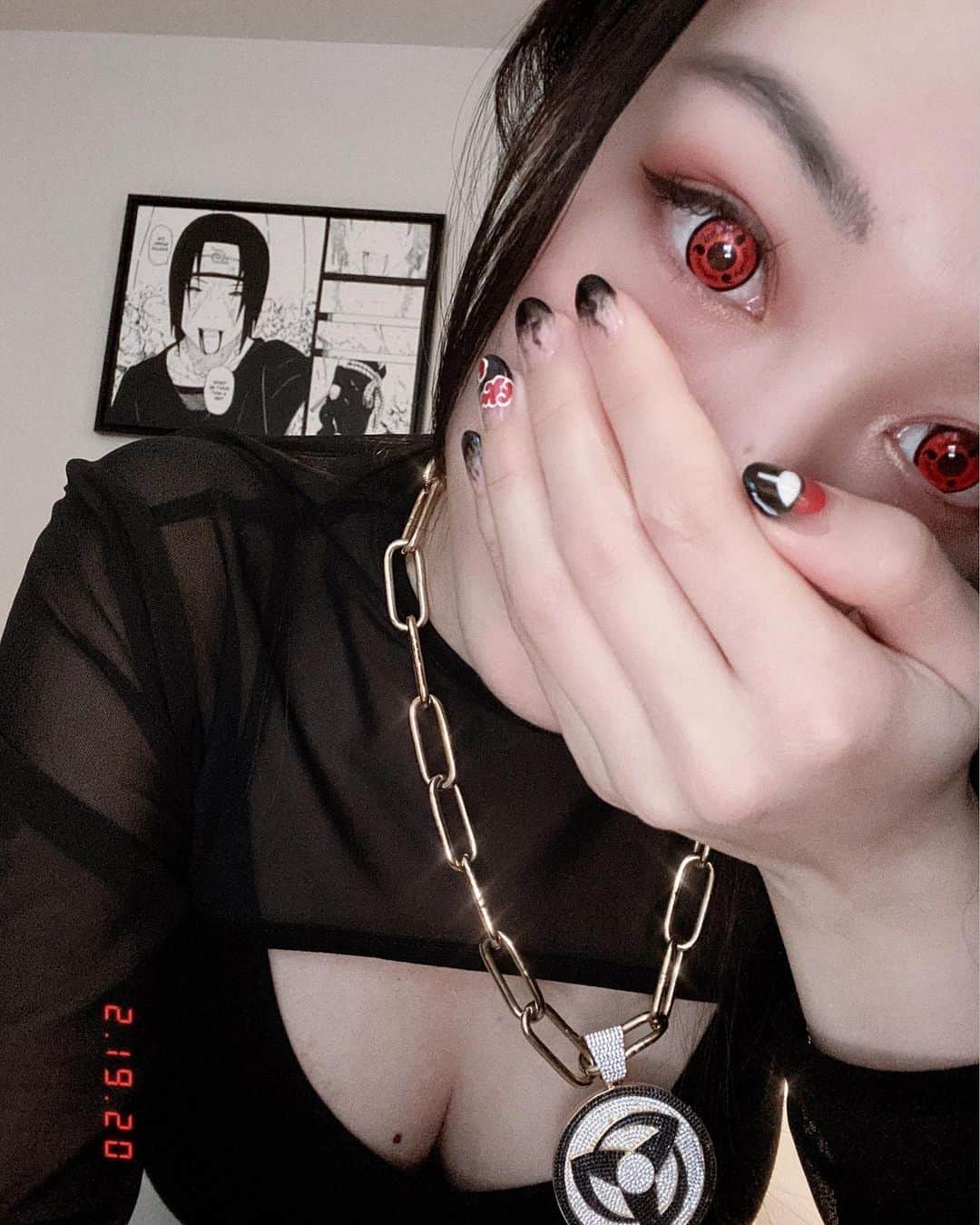 Emily Meiさんのインスタグラム写真 - (Emily MeiInstagram)「Uchiha clan’s favorite daughter ❤️ couldn’t decide if bangs or no bangs soooo here’s both」2月20日 10時51分 - emily.ghoul