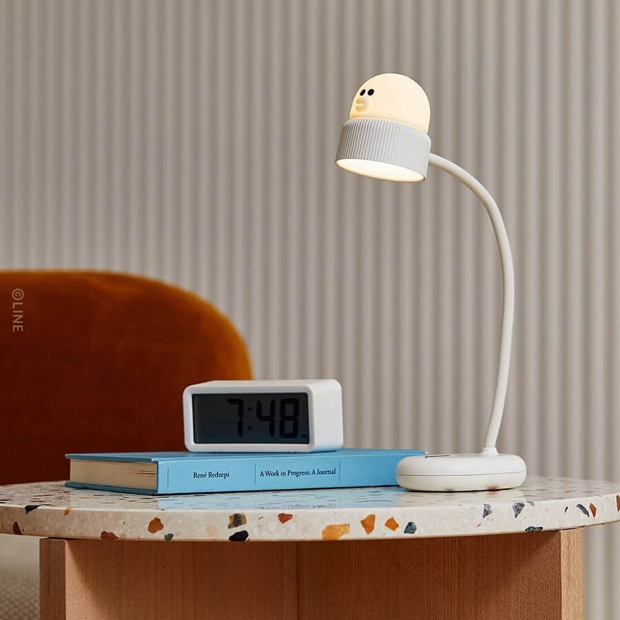 LINE FRIENDSさんのインスタグラム写真 - (LINE FRIENDSInstagram)「Cute. Elegant. Radiates warm light. Carries anywhere. ⠀ What more could you ask for? ⠀ LINEFRIENDS Portable Mood Lamp ⠀ Coming up on 2020.02.20.17:00 (PST) ⠀ Find out more > 👉Check out the product tag! ⠀ #Adjustable #MoodLamp #Lamp #Decor #LINEFRIENDS #BROWN #CONY #SALLY」2月20日 11時00分 - linefriends