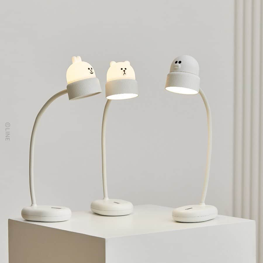 LINE FRIENDSさんのインスタグラム写真 - (LINE FRIENDSInstagram)「Cute. Elegant. Radiates warm light. Carries anywhere. ⠀ What more could you ask for? ⠀ LINEFRIENDS Portable Mood Lamp ⠀ Coming up on 2020.02.20.17:00 (PST) ⠀ Find out more > 👉Check out the product tag! ⠀ #Adjustable #MoodLamp #Lamp #Decor #LINEFRIENDS #BROWN #CONY #SALLY」2月20日 11時00分 - linefriends