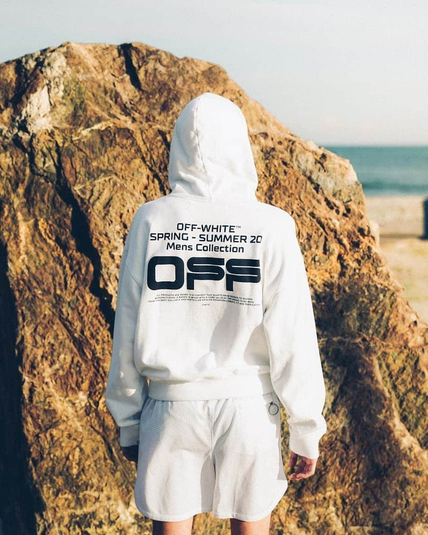 OFF-WHITE C/O VIRGIL ABLOHさんのインスタグラム写真 - (OFF-WHITE C/O VIRGIL ABLOHInstagram)「re20 men's Off-White™ collection now available in selected stores worldwide and online at off---white.com」2月20日 12時00分 - off____white