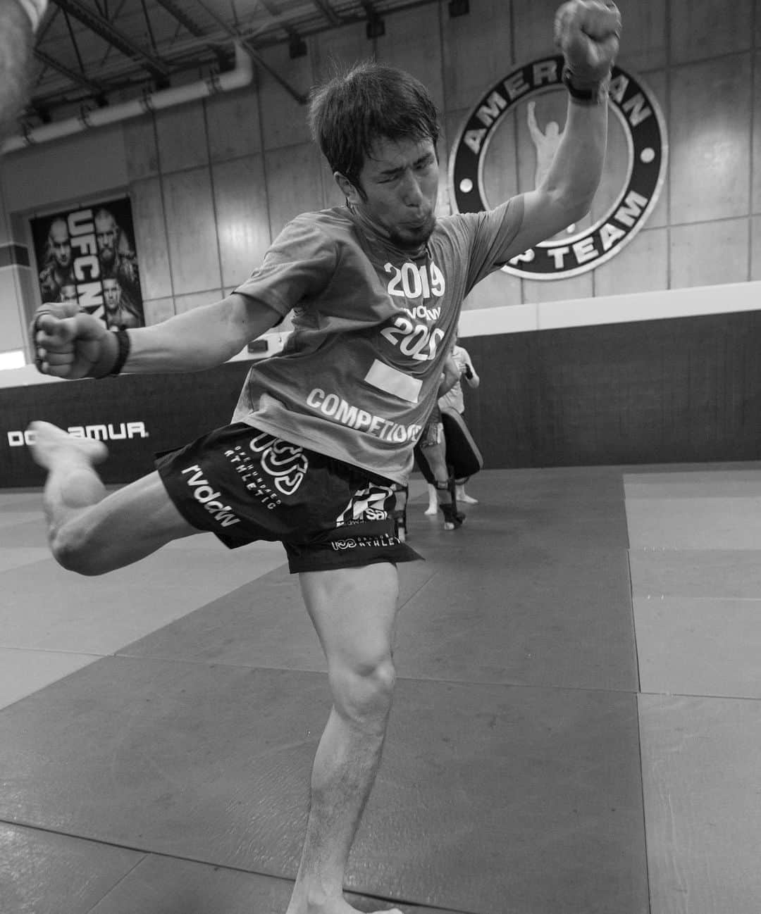 岡田遼のインスタグラム：「もっと迷いたいもっと狂いたい I want to learn much more here.  photo @danbehr_  #ATT」