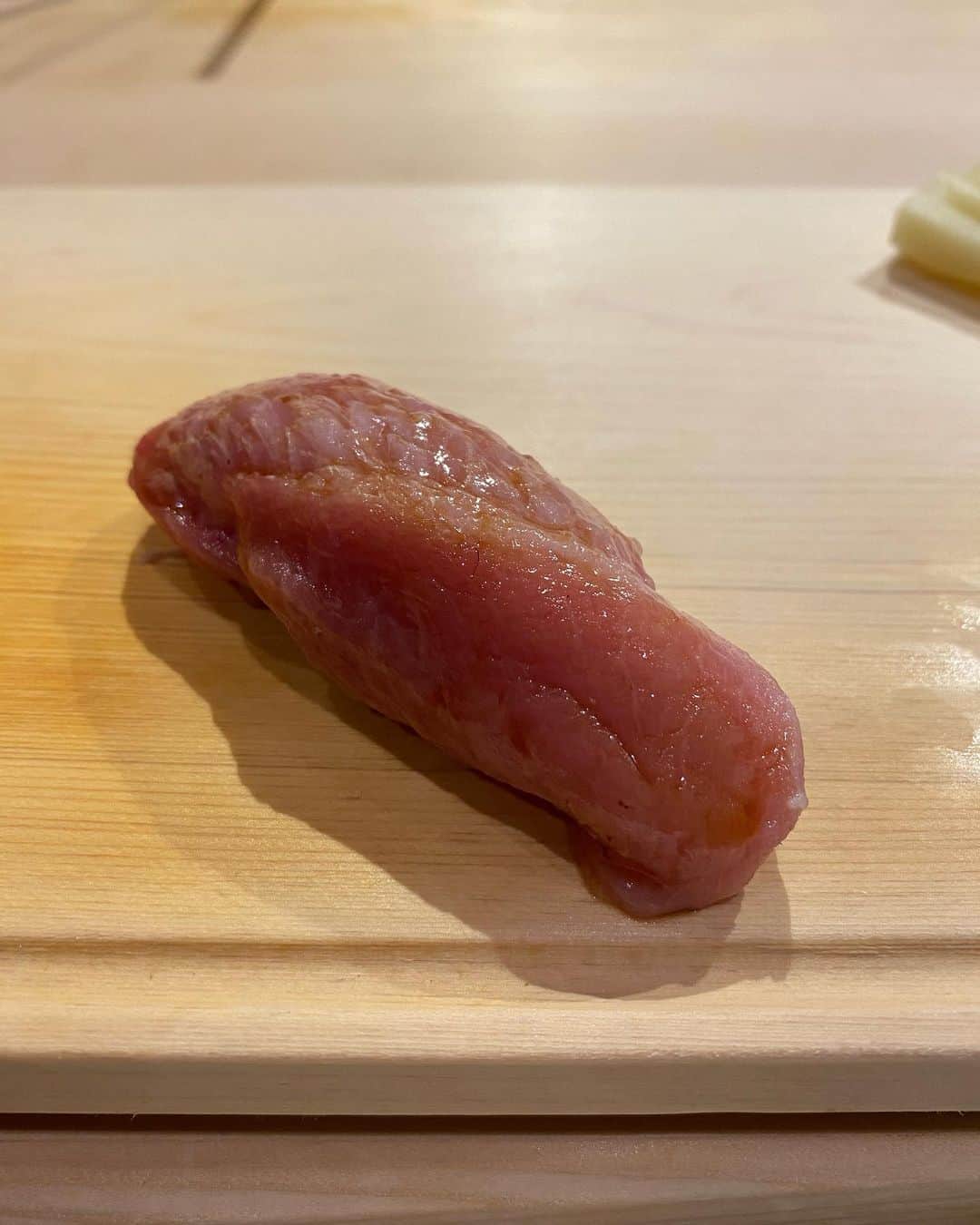 熊切あさ美さんのインスタグラム写真 - (熊切あさ美Instagram)「最近お寿司率高い 村瀬さんは二回目 わたし最後まで完食☺️ 美味しくいただきました☺️ #村瀬　#お寿司　#食べるの好きな人と繋がりたい  #japan #instagood  #japanesefood  #和　#西麻布グルメ　#sushi」2月20日 14時43分 - asami_kumakiri