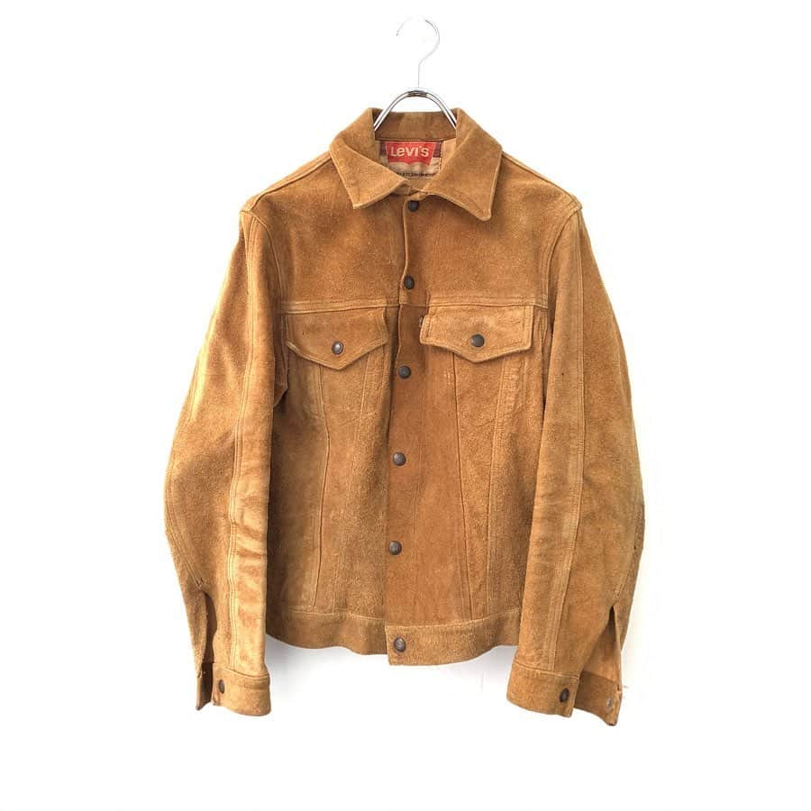 のインスタグラム：「2/18-21 close 2/22 NEW ARRIVAL! . 60's LEVI'S 3rd type suede JKT . 商品のお問い合わせは23日以降お電話で承ります。 .  #お問い合わせはお電話で承ります #jammru #osaka  #fashion  #streetstyle  #streetfashion  #vtg  #vintage  #used  #usedclothing  #古着 #古着屋 #ファッション #70s #80s #90s #levis」