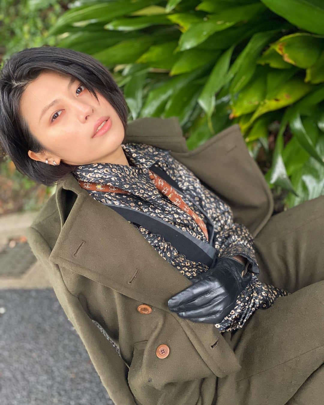 春川芽生のインスタグラム：「これは私が、おじいのお古のネクタイで粧し込んだ時の写真です。 . #おじい #めっちゃメール送ってくるおじい #携帯会社の定期配信より頻繁なおじい #おじい . 【📸 @kasumi_aizawa 】」