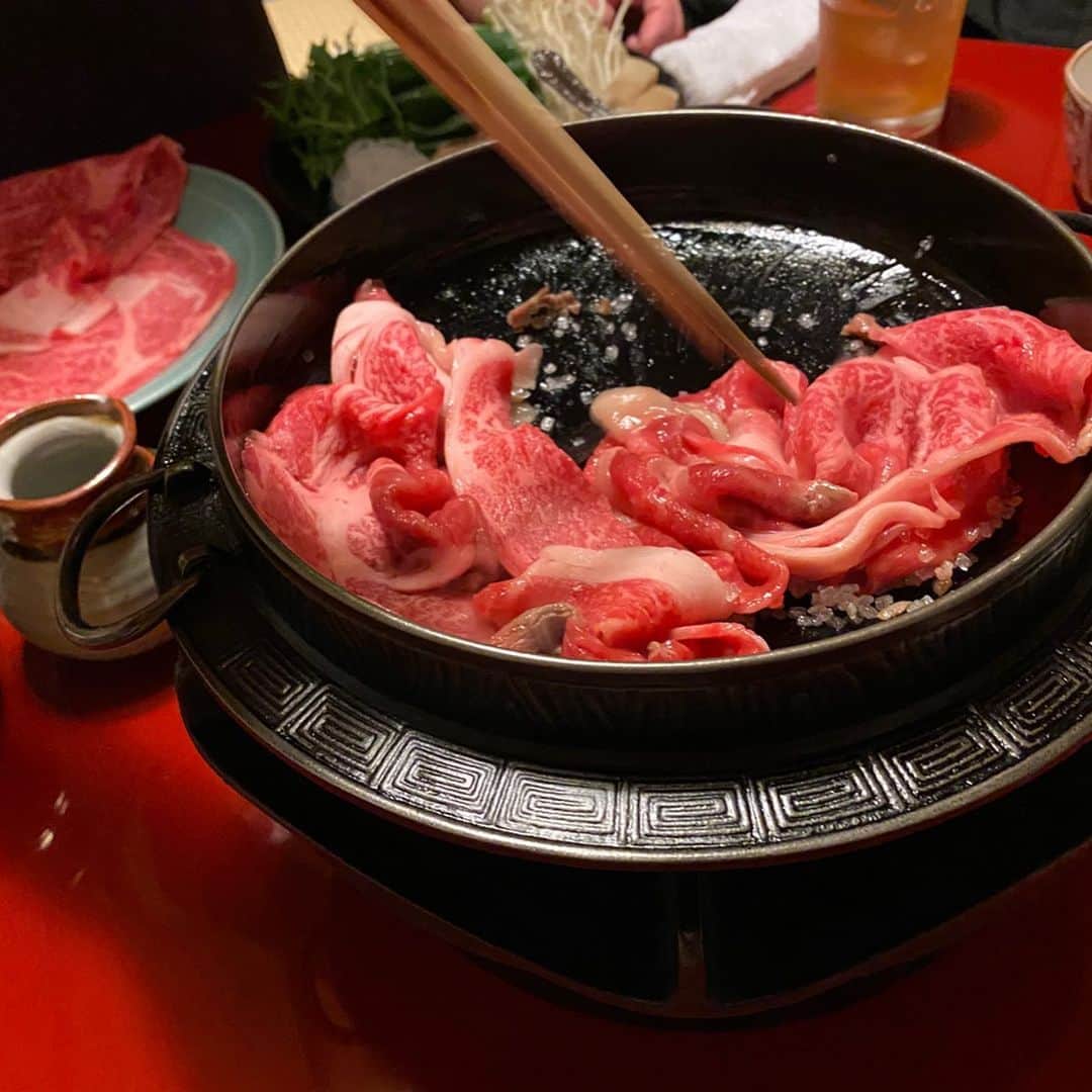 宇井真白さんのインスタグラム写真 - (宇井真白Instagram)「美味しすぎた🥩 #すき焼きいろは #すき焼き #京都 #旅行 #京都旅行 #すきやき」2月20日 18時02分 - uimashiro