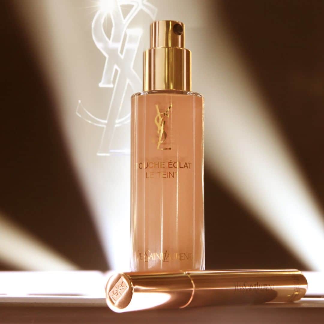Yves Saint Laurent Beautyさんのインスタグラム写真 - (Yves Saint Laurent BeautyInstagram)「Like you swallowed a light bulb, glow like never before with the perfect combo to hide dullness. Smooth on a base of TOUCHE ÉCLAT FOUNDATION, and discover why the TOUCHE ÉCLAT STYLO is legendary, with two strokes light infused pigments. The result? A seamless, healthy-looking finish. TOUCHE ÉCLAT FOUNDATION in BR25 COOL BEIGE TOUCHE ÉCLAT LE STYLO in N°1 LUMINOUS RADIANCE #yslbeauty #toucheeclat #illuminator #foundation」2月20日 18時00分 - yslbeauty